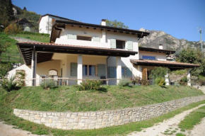 Villetta 56 Blu Yellow and Red Lake view Garden Private Parking by Garda Domus Mea Tremosine